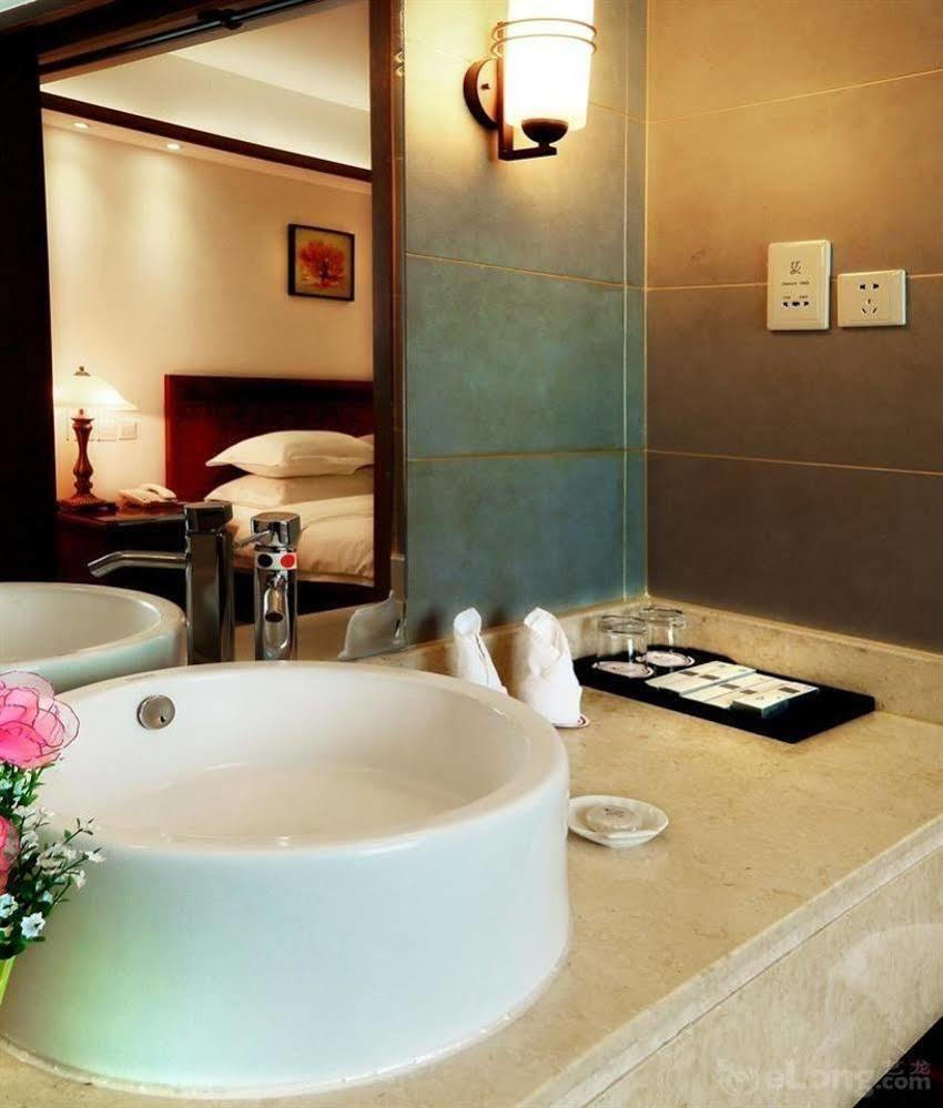 Haiyue Bay Holiday Hotel Sanya Eksteriør bilde